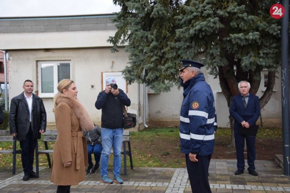 Zbory dobrovoľných hasičov v okolí Trnavy a Piešťan dostali nové autá
