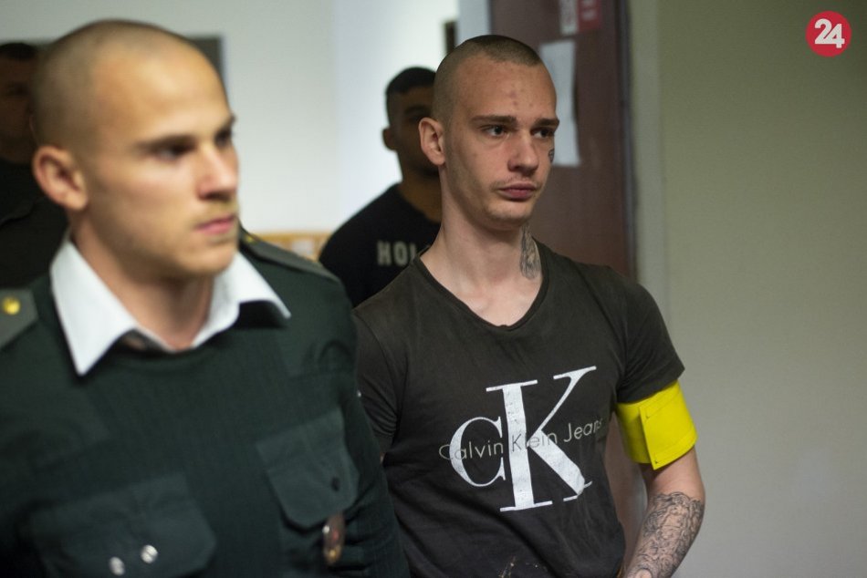 Proces s mladíkmi, ktorí zaútočili na manželský pár v MHD