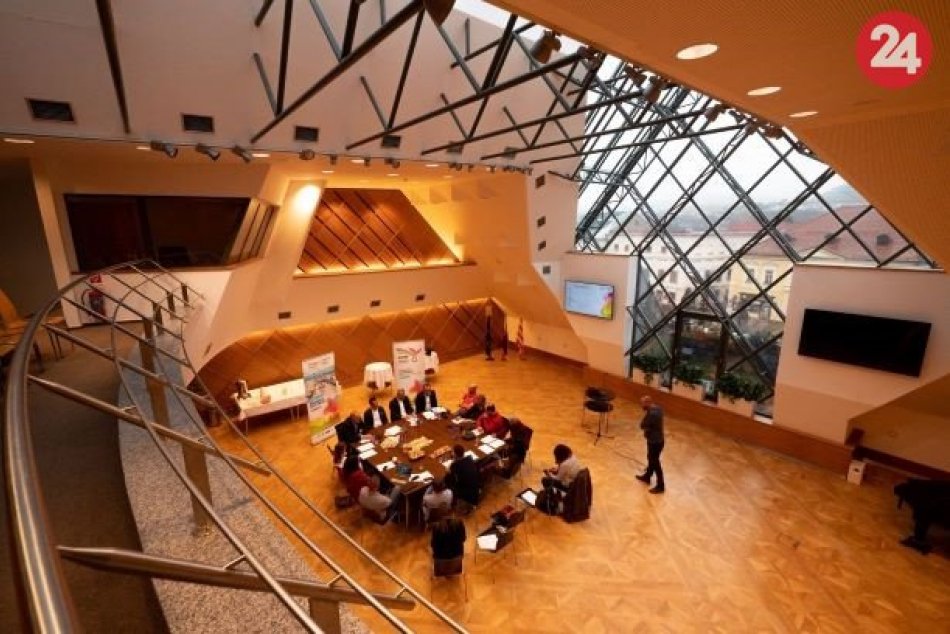 V OBRAZOCH: Bystrica sa pripravuje na EYOF 2021