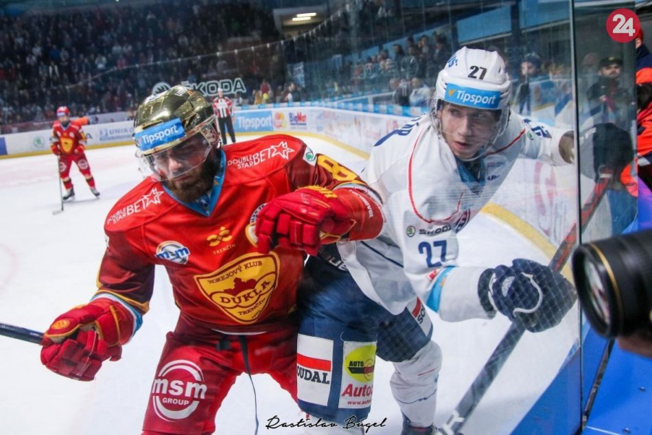 HK Nitra – HK Dukla Trenčín 2:3 pp (1:1, 0:0, 1:1, 0:1) v 24. kole