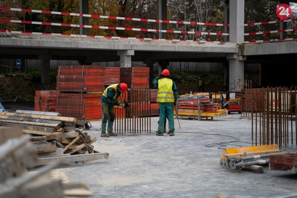 Dostavba Living parku pri rieke pokračuje: V areáli pribudne úplne nový skelet, 