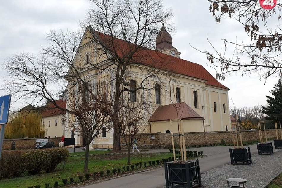 Zreštaurované nástenné maľby kostola Nanebovzatia Panny Márie