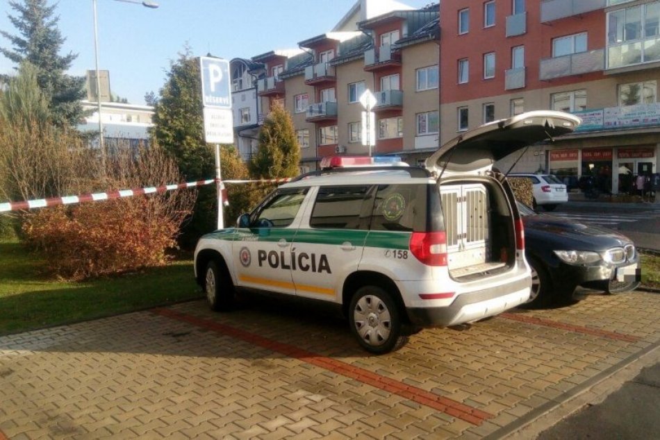 FOTO: Na Okresnom súde v Prievidzi nahlásili bombu