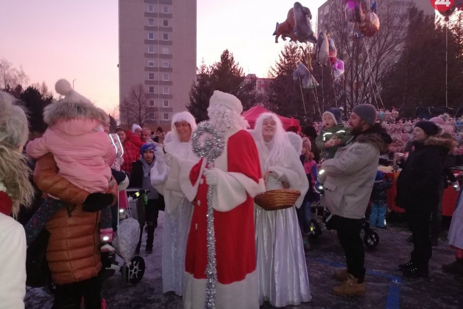 OBRAZOM: Mikuláša privítali deti zo sídliska Západ