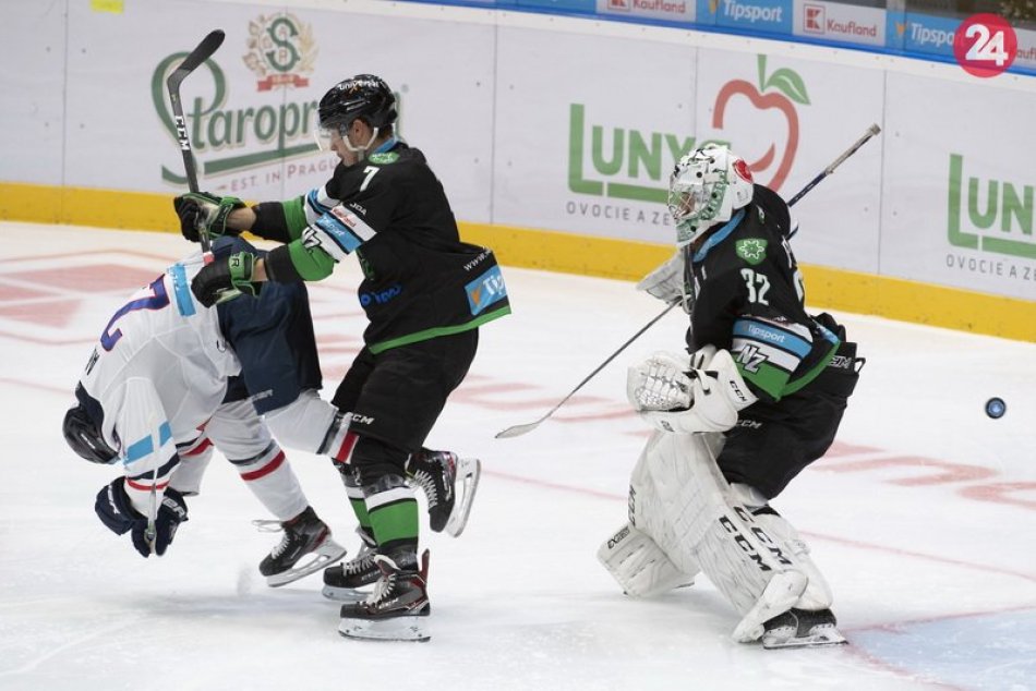 Hráči HC Nové Zámky Samuel Hain a Andrej Hatala smerujú do Olympijského tímu SR