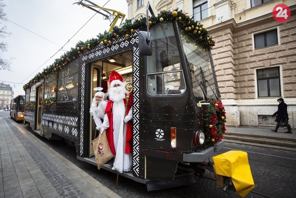 Vianočná električka 2019 v Bratislave