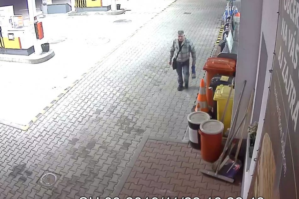 FOTO: Považskobystrickí kriminalisti žiadajú verejnosť o stotožnenie svedka