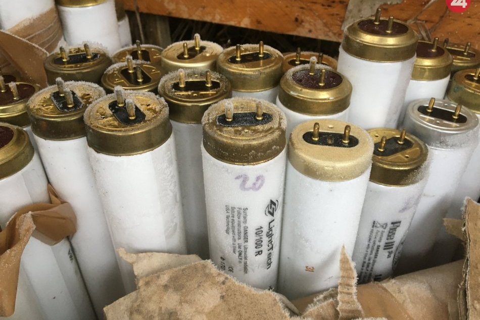 V OBRAZOCH: Skládka nebezpečného odpadu v priemyselnom parku