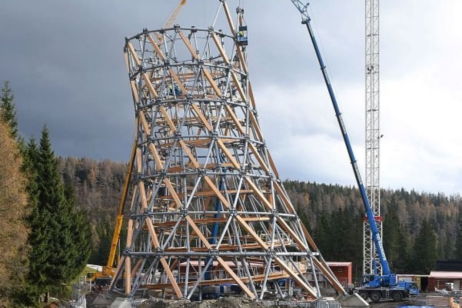 Veža sa stavia napriek petícii: Bude niesť meno legendárneho horolezca