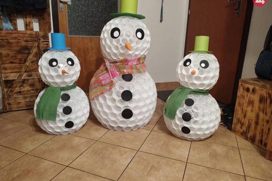 Milí snehuliaci zdobia domácnosť Semanovcov