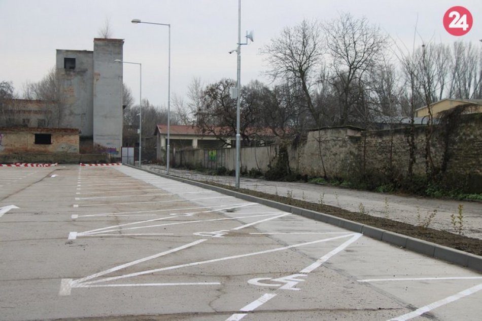 Obyvatelia a návštevníci mesta sa dočkali nových parkovacích miest