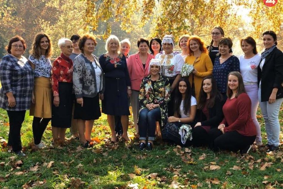 Zo Šulekova do veľkolepej folklórnej šou: FS Šulekovo sa predviedla v Zem spieva