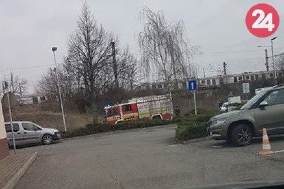 Na trati v Nových Zámkoch vyhasol život železničiara