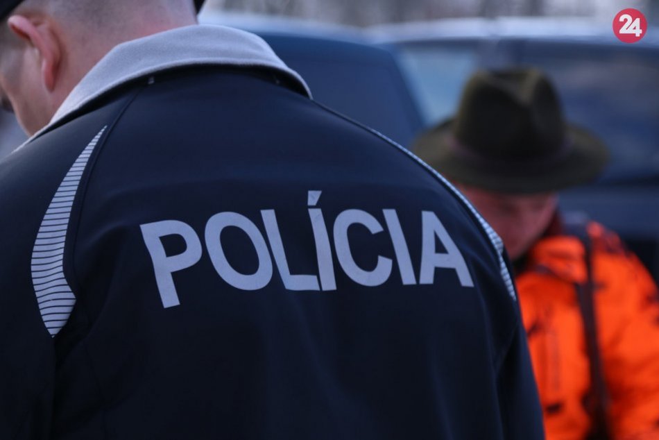 Polícia si posvietila na poľovníkov: Jeden z nich nafúkal, FOTO