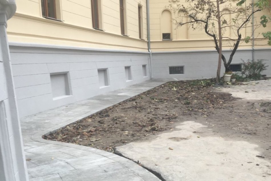 Pistoriho palác (Bratislava)  - oprava budovy