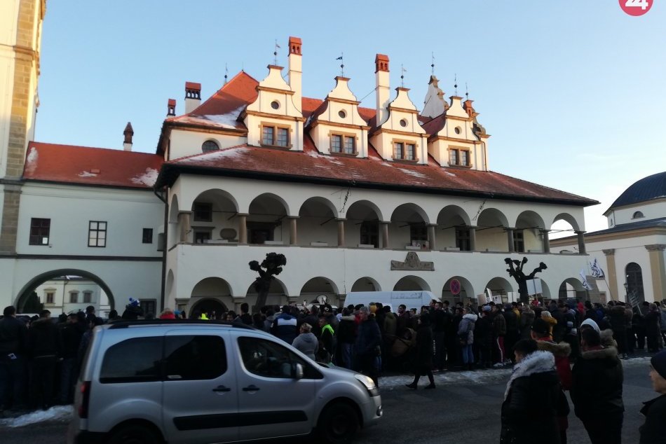 V OBRAZOCH: V Levoči sa ľudia zmobilizoval proti kotlebovcom