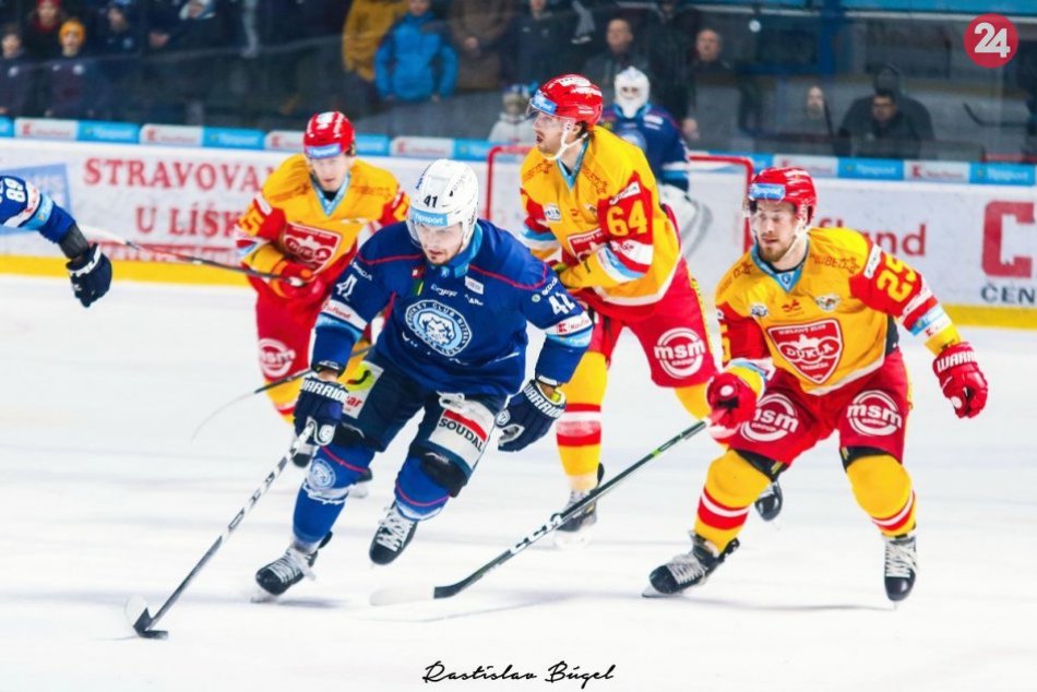 HK Nitra - HK Dukla Trenčín 1:5 v 43. kole