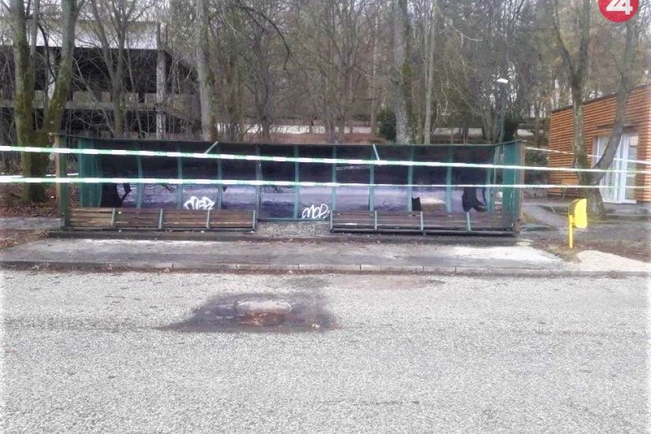 FOTO z miesta tragédie: Na zastávke v Myjave vyhasol detský život