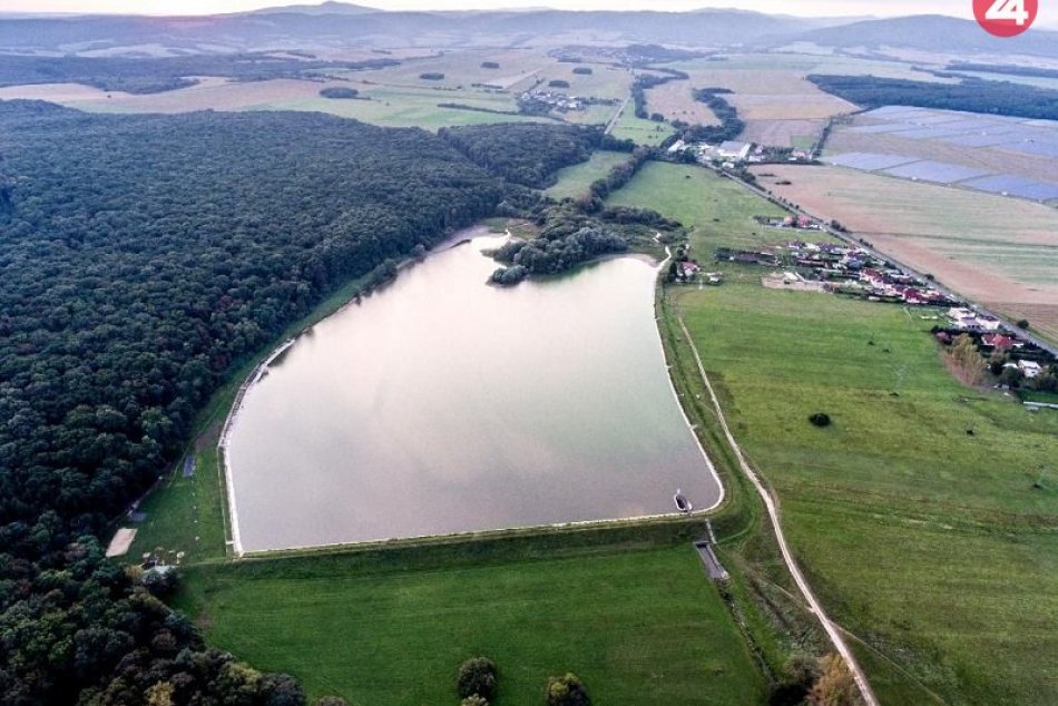 Vodná nádrž Ľadovo