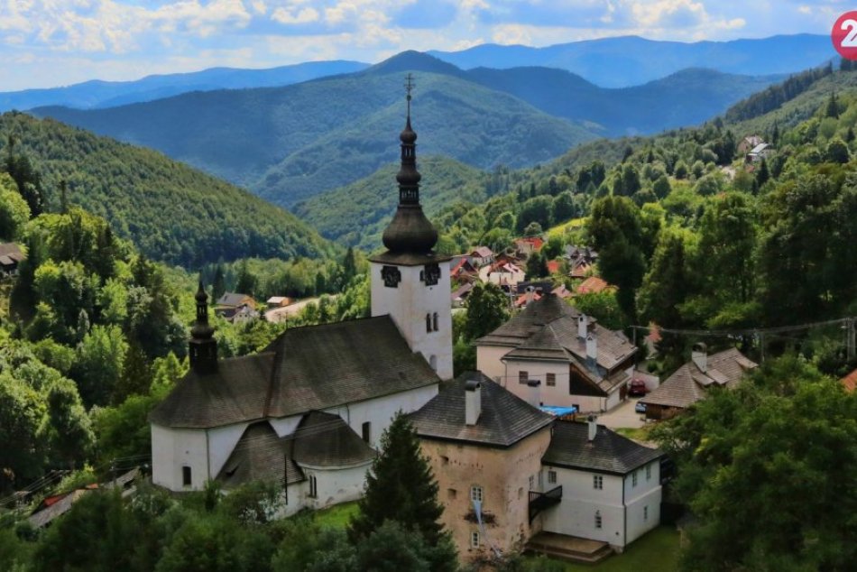 V OBRAZOCH: Obec Špania Dolina na fotkách