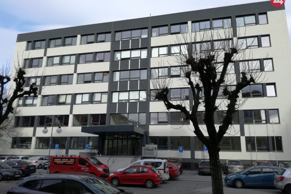 V OBRAZOCH: Zvolenský okresný úrad sa presťahoval