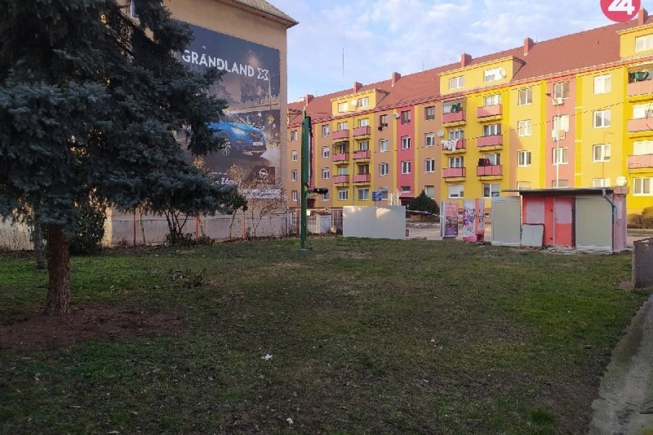 Miesto, kde by advokátska kancelária chcela postaviť parkovisko