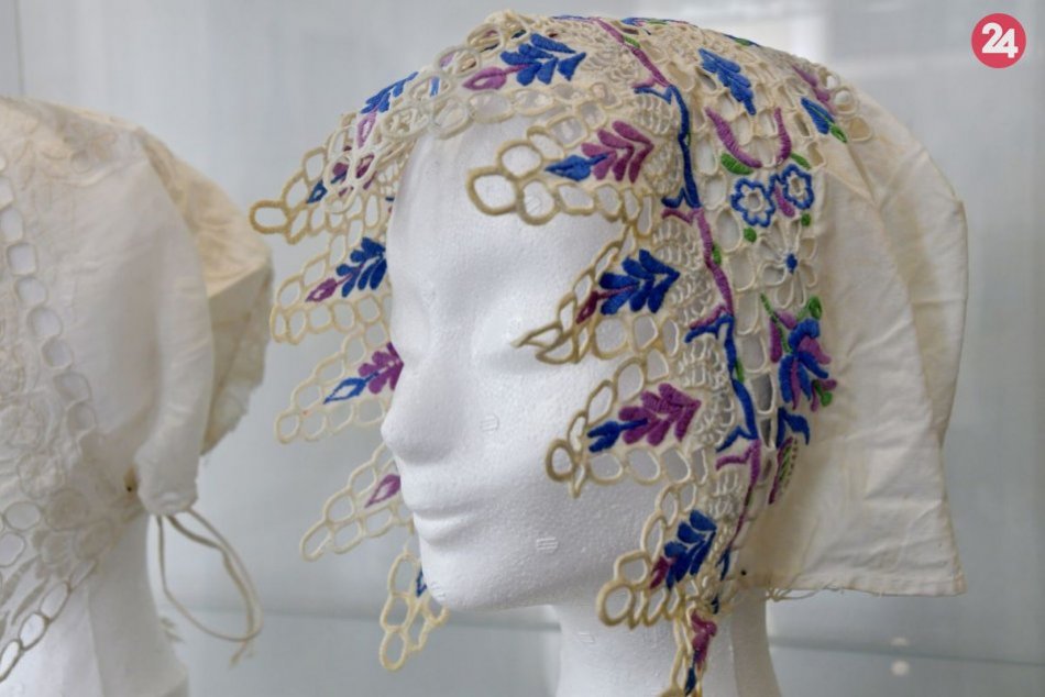 Výšivka v okolí Piešťan a Trnavy