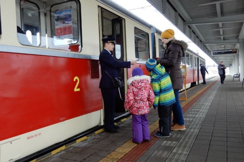 Retro jazdy na historických električkách