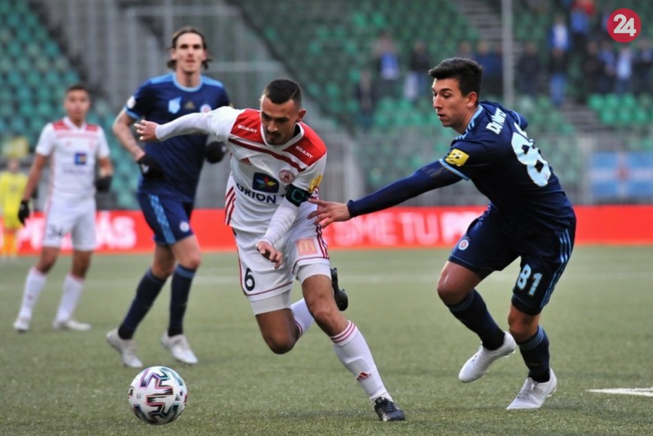 FOTO zo štvrťfinále Slovnaft Cupu AS Trenčín - ŠK Slovan Bratislava