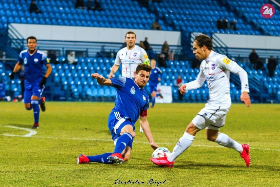 Štvrťfinále Slovnaft Cupu: FC Nitra - FC ViOn 1:1, 4:5 z 11 m
