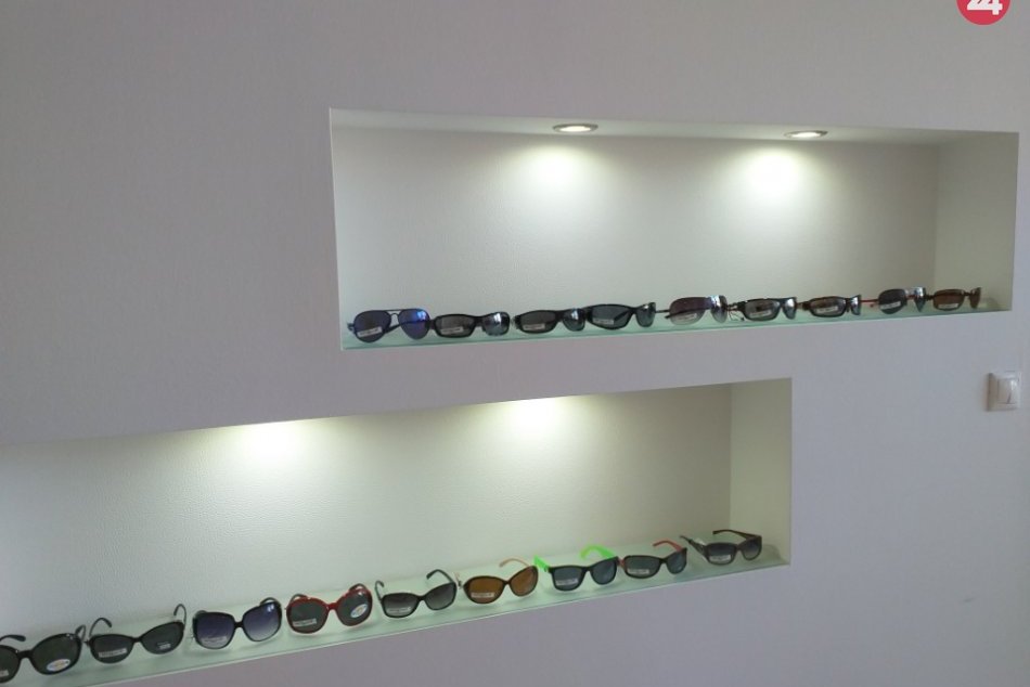 Emma Crystal,s.r.o., na Sládkovičovej ulici