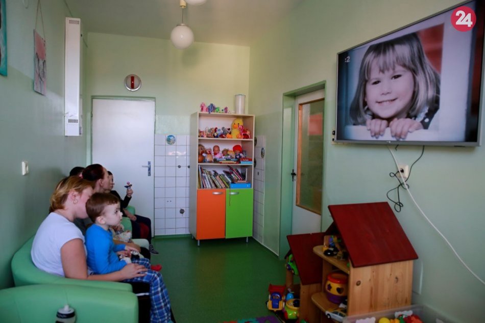 V OBRAZOCH: Malých pacientov vo Zvolene potešili vojaci