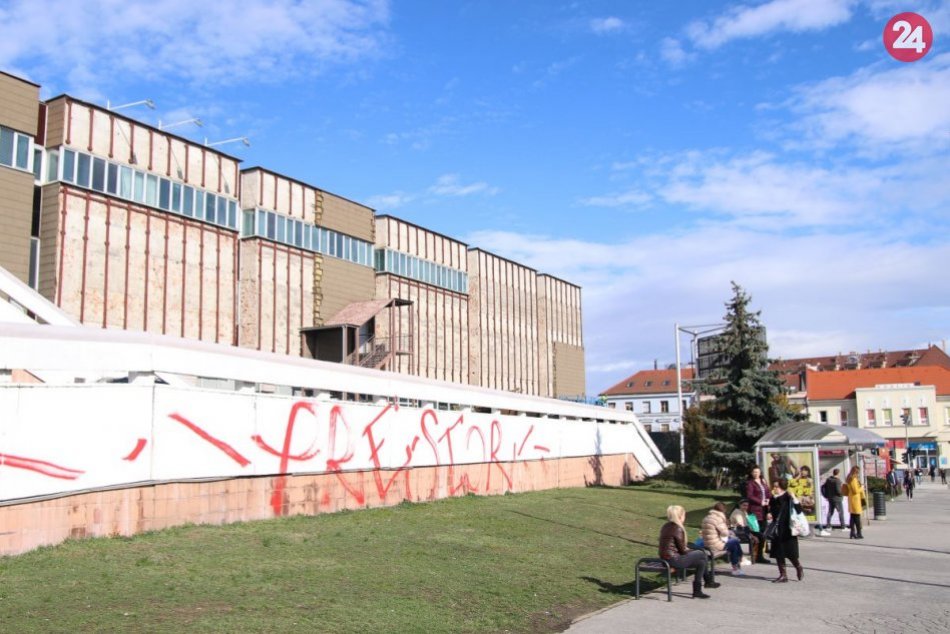Prestavba bývalého Tesca v Nitre sa začala