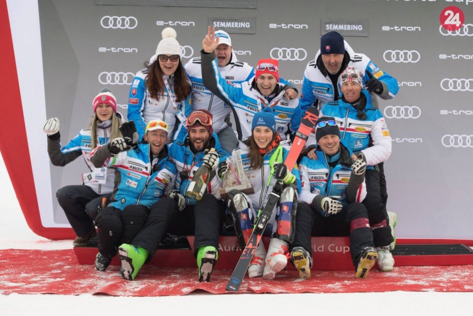 Vlhovej otec a tím Petry Vlhovej