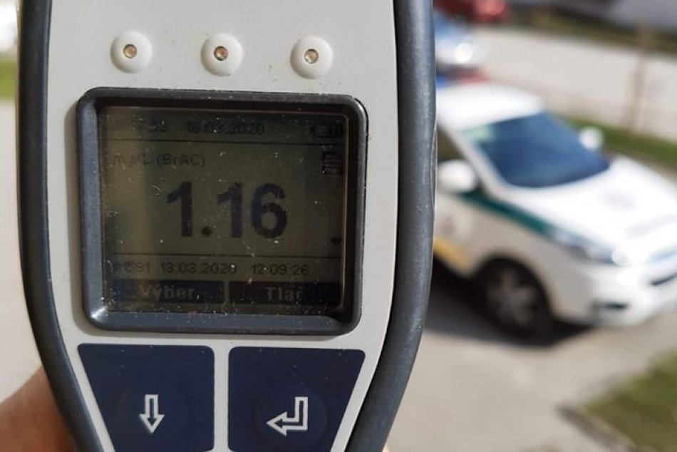 Na pravé poludnie: Púchovčan (32) nafúkal vyše 2,5 promile