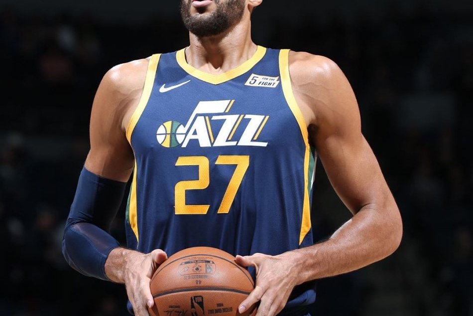 Basketbalista stratil čuch a chuť