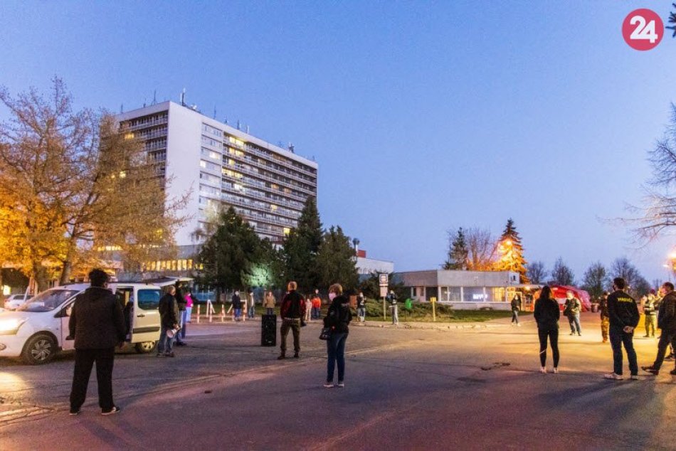 Hokejoví fanúšikovia sa podelili o energiu