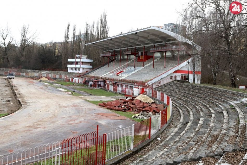 V OBRAZOCH: Rekonštrukcia štadióna na Štiavničkách