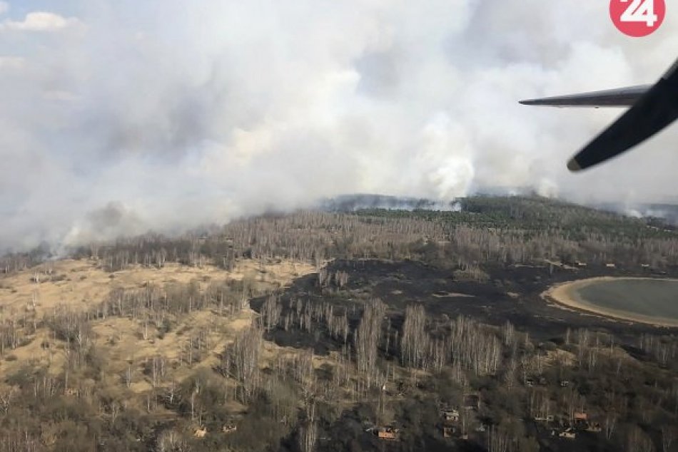 Lesný požiar v zóne černobyľskej jadrovej elektrárne