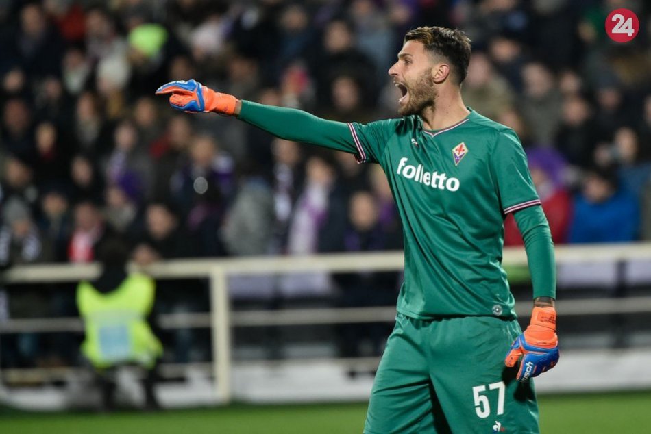 Gólman z Bergama má stále koronu