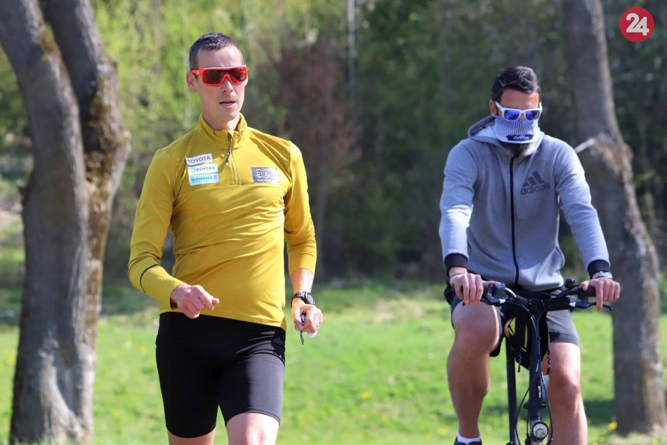 V OBRAZOCH: Tréning chodca Tótha na bystrickom kúpalisku