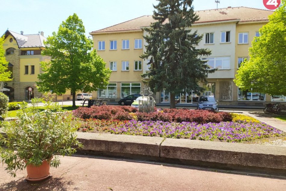 Jar v uliciach Nových Zámkov