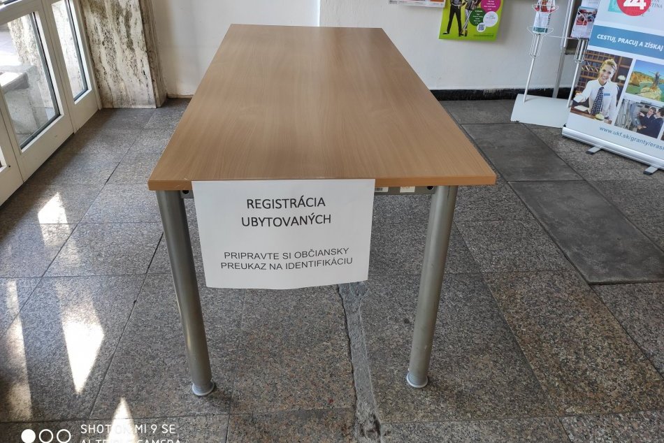 Internát Zobor sa zapĺňa: Prichádzajú repatrianti z rôznych krajín