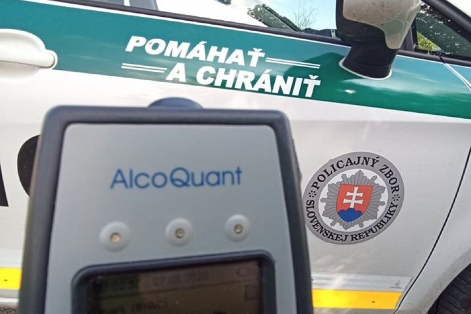 FOTO: Mal zákaz šoférovať na 3 roky, ale aj tak nafúkal okolo 2 promile