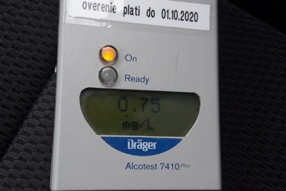 FOTO: Čech Tomáš (37) hneď na hranici v Drietome nafúkal