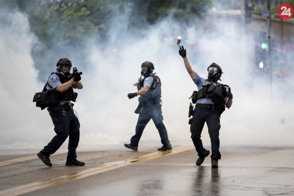 Protesty po zabití Afroameričana Georgea Floyda