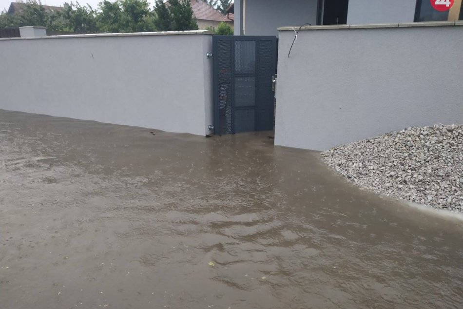 Prívalový dážď potopil Jarovce