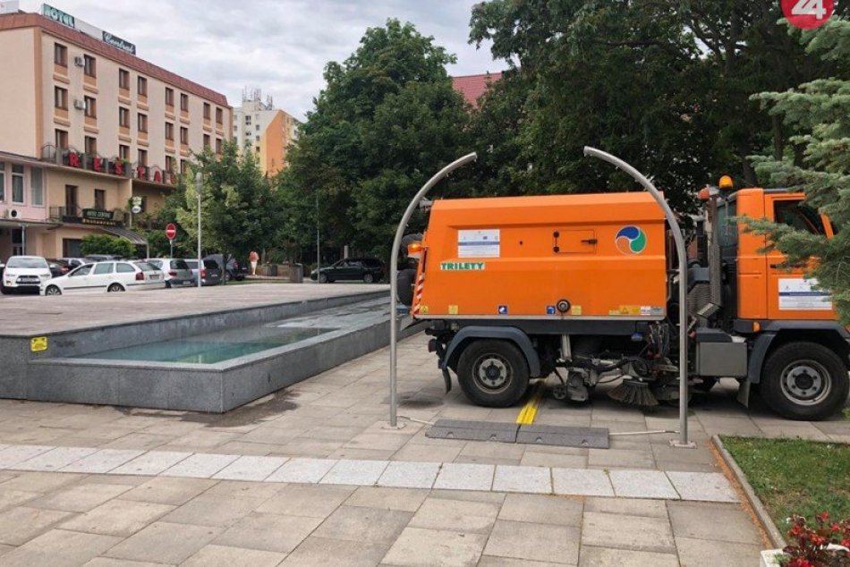 Hmlová brána v Šali