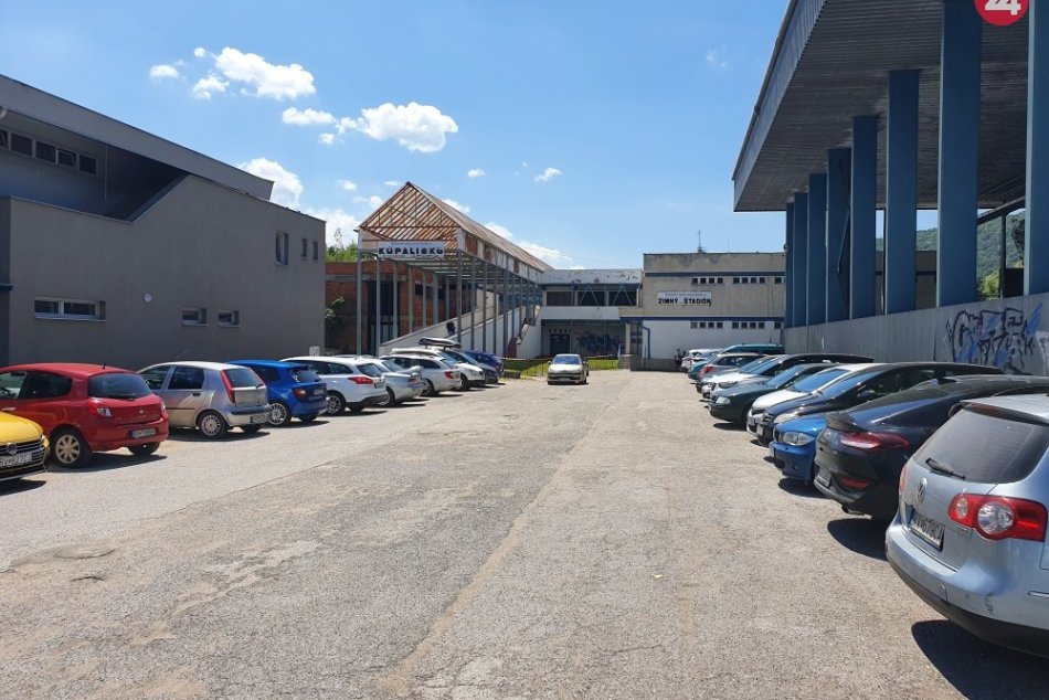 Obrazom: Zahájenie sezóny na kúpalisku v Rožňave