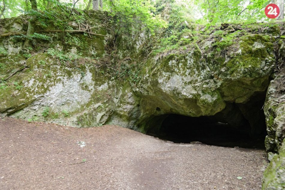 Jaskyňa Čertova pec